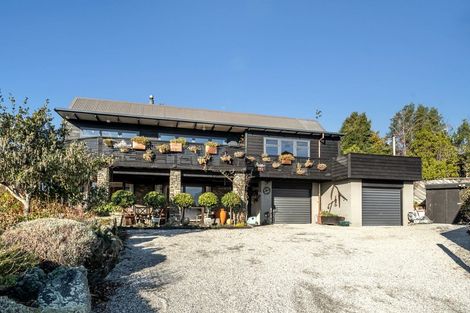 Photo of property in 107 Beacon Point Road, Wanaka, 9305