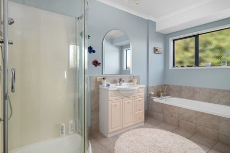 Photo of property in 1 Kasey Josh Place, Katikati, 3129