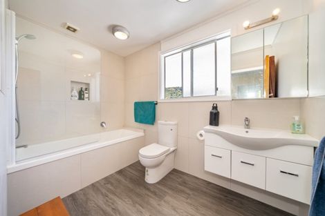 Photo of property in 27 Hudson Avenue, Ebdentown, Upper Hutt, 5018