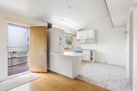 Photo of property in 2/111 Eskdale Road, Birkdale, Auckland, 0626