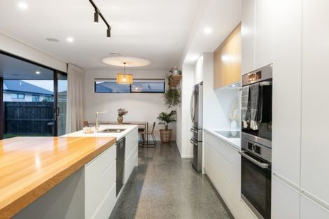 Photo of property in 2 Doyle Lane, Pyes Pa, Tauranga, 3112