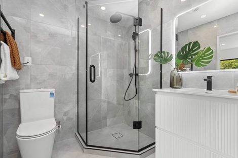 Photo of property in 7c Mildmay Road, Henderson, Auckland, 0610