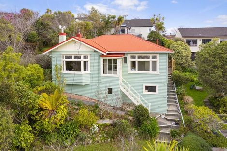 Photo of property in 4 Paisley Terrace, Karori, Wellington, 6012