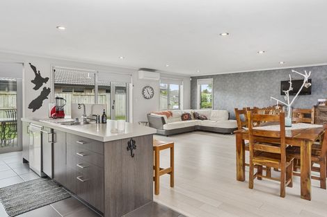 Photo of property in 85 Doncaster Drive, Papamoa Beach, Papamoa, 3118