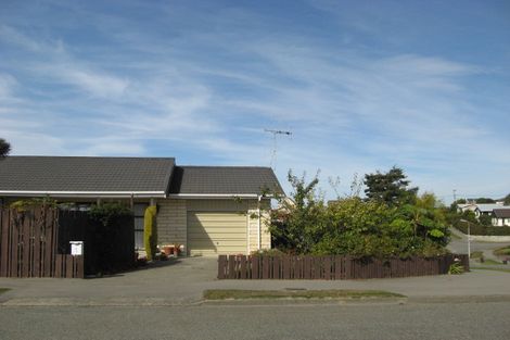 Photo of property in 1 Godley Place, Oceanview, Timaru, 7910