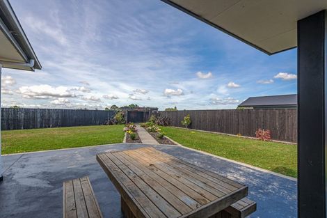 Photo of property in 15 George Street, Bulls, 4818