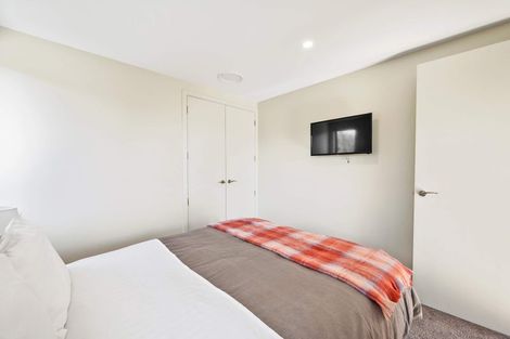 Photo of property in 11 Clutha Place, Wanaka, 9305