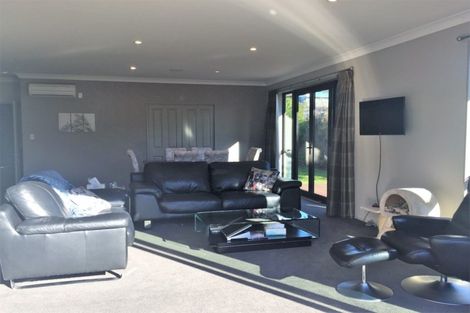 Photo of property in 29 Holbrook Way, Westmorland, Christchurch, 8025