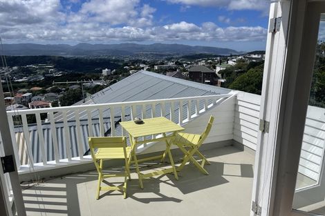 Photo of property in 39 Karepa Street, Brooklyn, Wellington, 6021