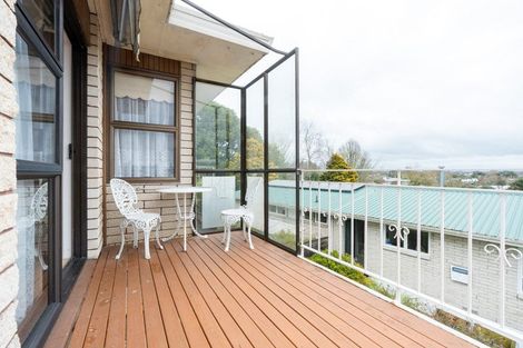 Photo of property in 51 Resthill Crescent, Glenview, Hamilton, 3206