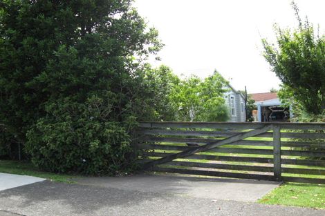 Photo of property in 1/65 Mountain Road, Mangere Bridge, Auckland, 2022