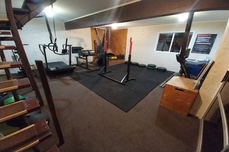 Photo of property in 10 Waimahia Avenue, Weymouth, Auckland, 2103