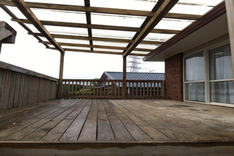 Photo of property in 2/9 Midvale Place, Burswood, Auckland, 2013