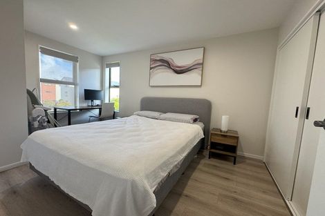 Photo of property in 40 Glidepath Road, Hobsonville, Auckland, 0616