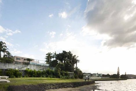 Photo of property in 104 Bramley Drive, Farm Cove, Auckland, 2012