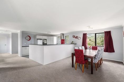 Photo of property in 51 Caton Road, Waitakere, Henderson, 0782