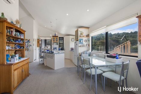 Photo of property in 19 Beach Road, Waihi Beach, 3611