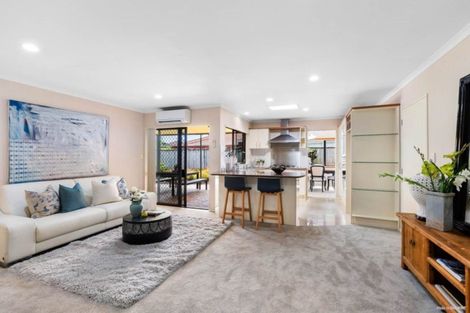 Photo of property in 109 Middlefield Drive, Flat Bush, Auckland, 2016