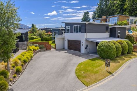 Photo of property in 5 Pearce Place, Wanaka, 9305