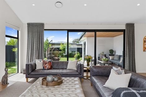 Photo of property in 13 Dollar Place, Prebbleton, 7604