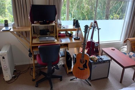 Photo of property in 70 Homebush Road, Khandallah, Wellington, 6035