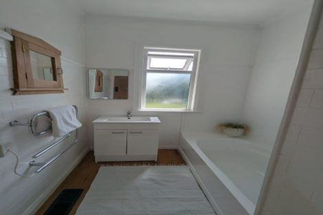 Photo of property in 80a Lyall Parade, Lyall Bay, Wellington, 6022