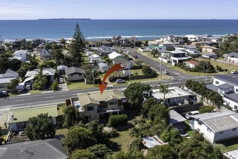 Photo of property in 1238 Papamoa Beach Road, Papamoa Beach, Papamoa, 3118