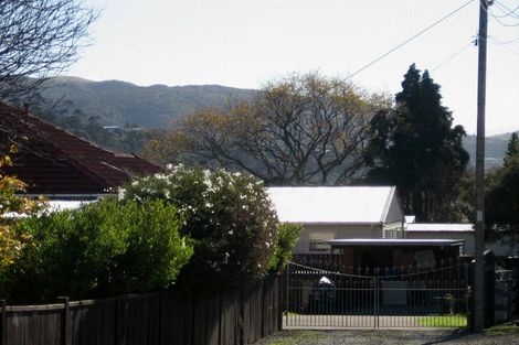 Photo of property in 7 Kairimu Street, Stokes Valley, Lower Hutt, 5019