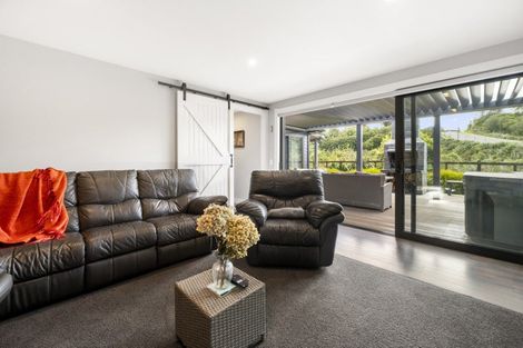 Photo of property in 11 Okaia Drive, Kinloch, Taupo, 3377