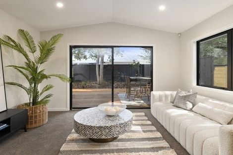 Photo of property in 108a Weraroa Road, Levin, 5510