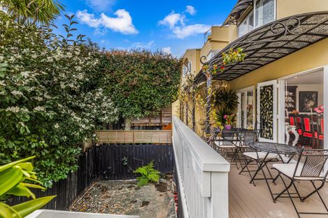 Photo of property in Grace Square, 81j Vermont Street, Ponsonby, Auckland, 1011