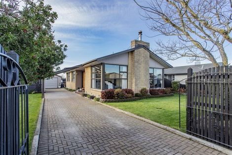 Photo of property in 44 Bracebridge Street, Kaiapoi, 7630