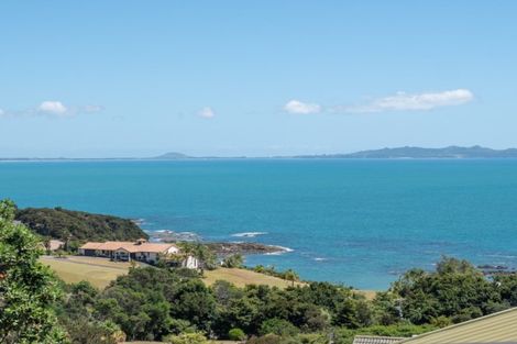 Photo of property in 11 Nancy Wake Place, Cable Bay, 0420