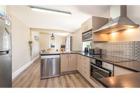 Photo of property in 37 Hendon Street, Edgeware, Christchurch, 8013