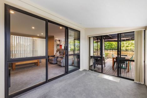 Photo of property in Caversham Park, 2/18 Caversham Road, Westmere, Whanganui, 4501