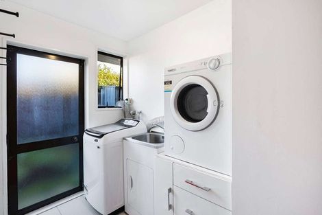 Photo of property in 2/81 Lancewood Drive, Halswell, Christchurch, 8025