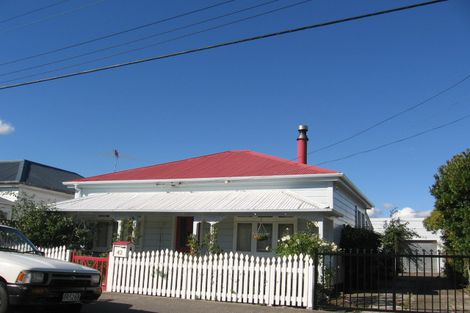 Photo of property in 42 Fitzherbert St Petone, Petone, Lower Hutt, 5012