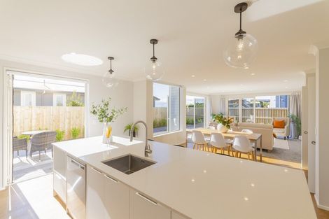 Photo of property in 94 Glenstrae Road, Redcliffs, Christchurch, 8081