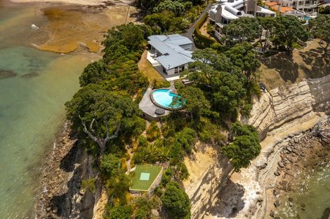 Photo of property in 62 Sharon Road, Waiake, Auckland, 0630