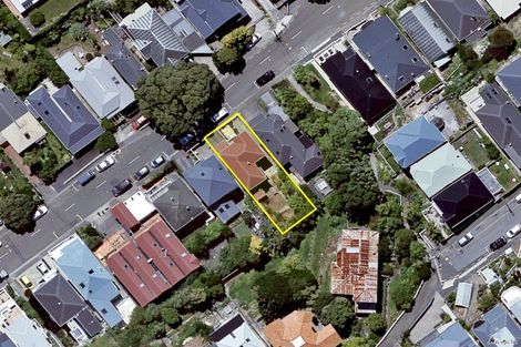 Photo of property in 58 Hawker Street, Mount Victoria, Wellington, 6011