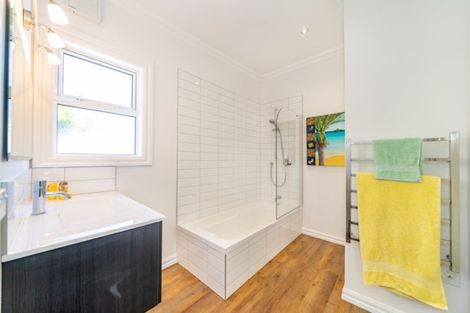 Photo of property in 16 Oriental Street, Petone, Lower Hutt, 5012