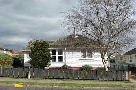 Photo of property in 19 Mccarthy Terrace, Waipukurau, 4200