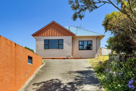 Photo of property in 27 Jackson Street, College Estate, Whanganui, 4500