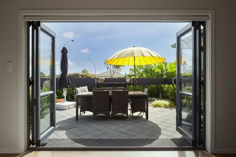 Photo of property in 16 Olive Close, Omokoroa, 3114