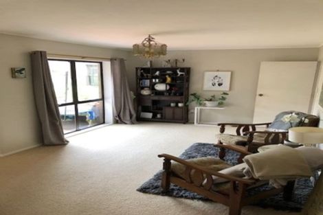 Photo of property in 23 Harford Place, Pakuranga Heights, Auckland, 2010