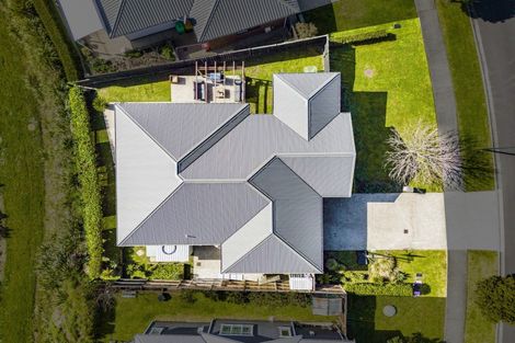 Photo of property in 8 Ara Kakara Avenue, Huapai, Kumeu, 0810