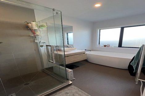 Photo of property in 121 Battalion Drive, Papakura, 2110