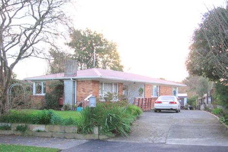 Photo of property in 35 Frederick Drive, Dinsdale, Hamilton, 3204