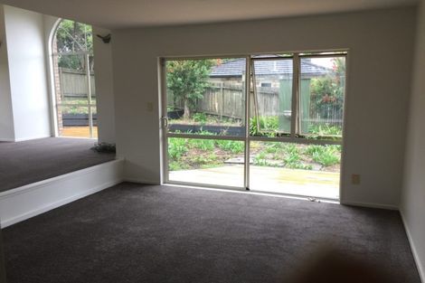 Photo of property in 28 Pukatea Avenue, Albany, Auckland, 0632