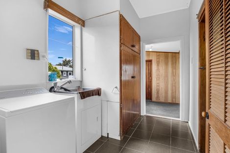 Photo of property in 5 Moore Street, West End, Palmerston North, 4412